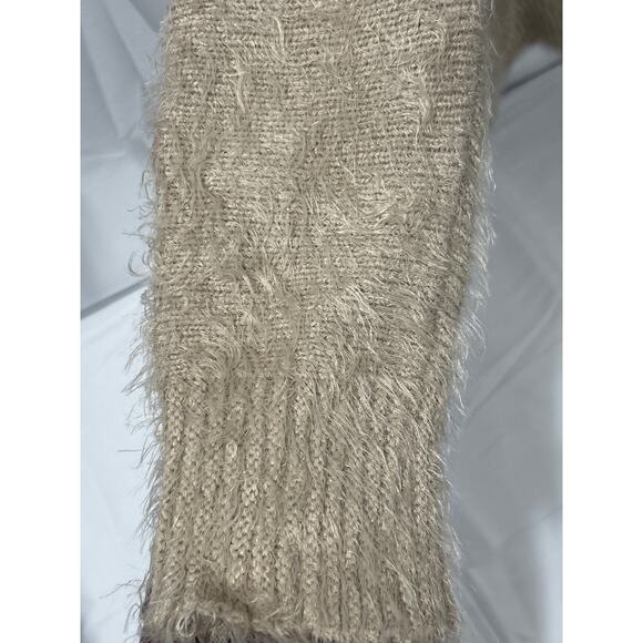 She+Sky Fuzzy Sweater  Women's Size M/L  NWT - Picture 3 of 4